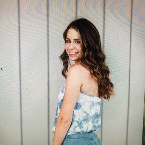 Meet your Posher, Emily